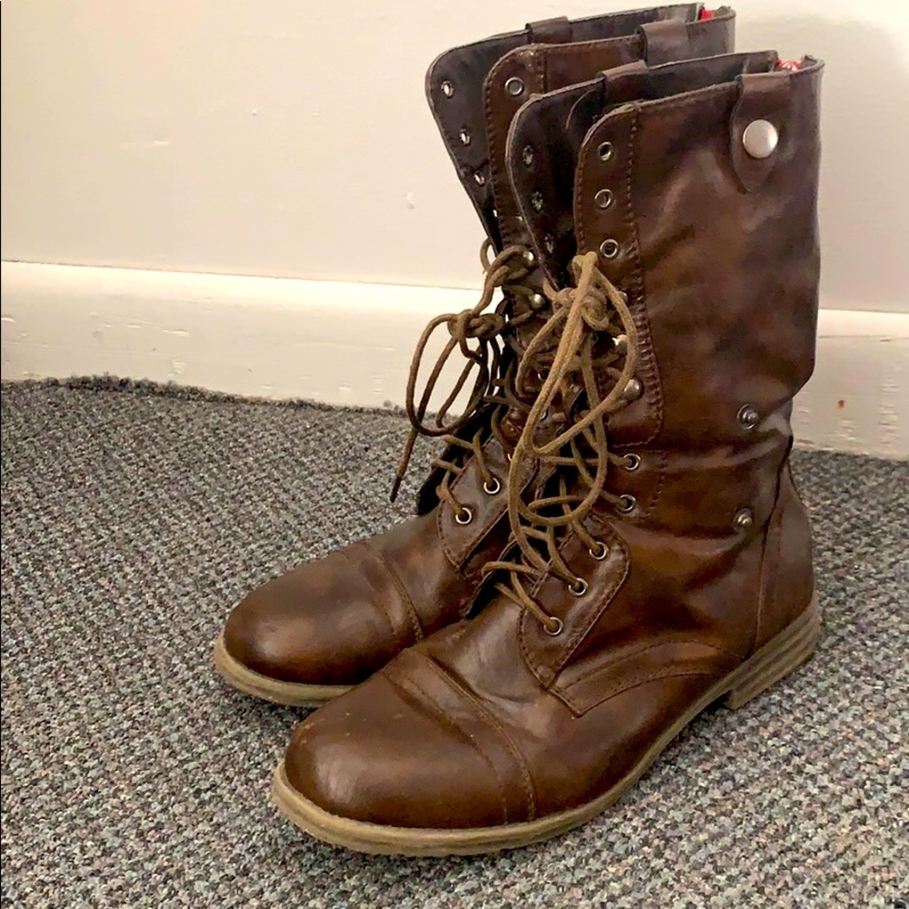 Like New Brown Fashion Boots 💫